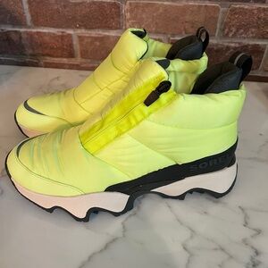 Sorel Lime Green and Black Winter Boots